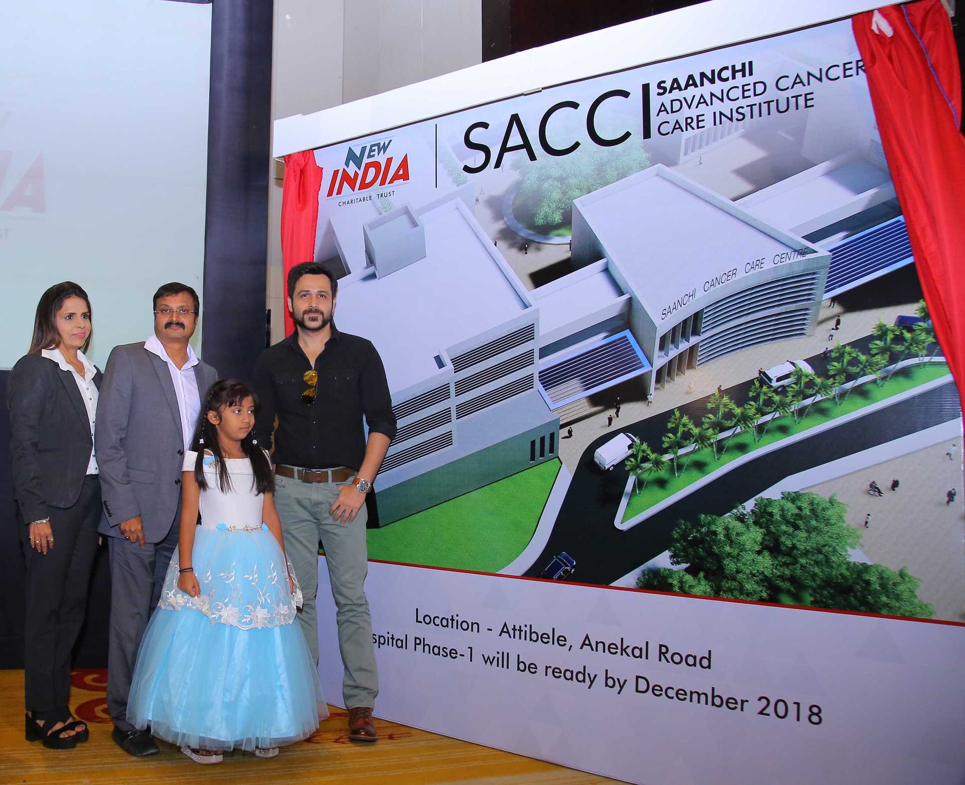 Itika Singh - Vijay Tata with Amrita Tata and Emraan Hashmi at the launch of SACCI